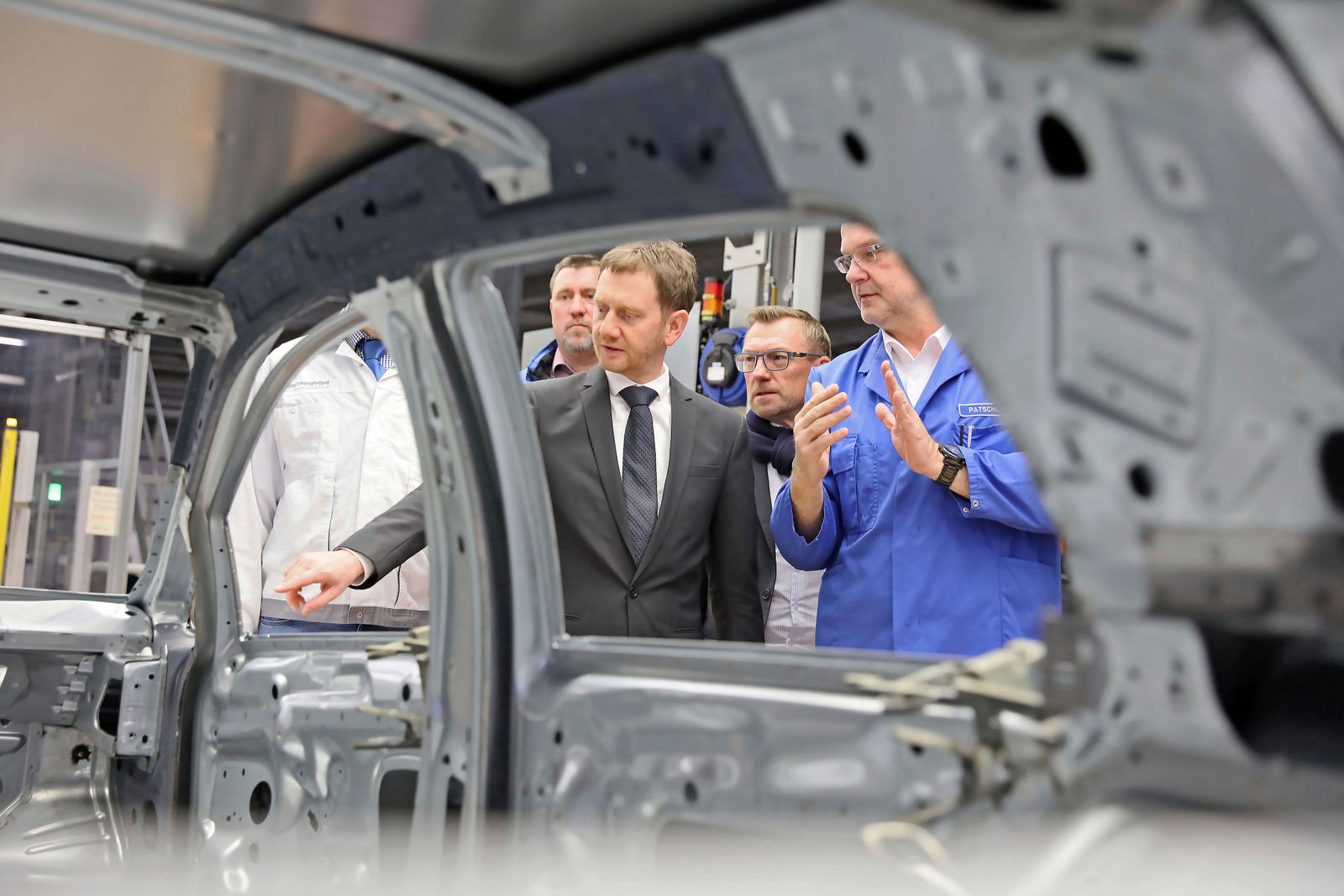Sächsischer Ministerpräsident zu Besuch bei Volkswagen Sachsen in Zwickau