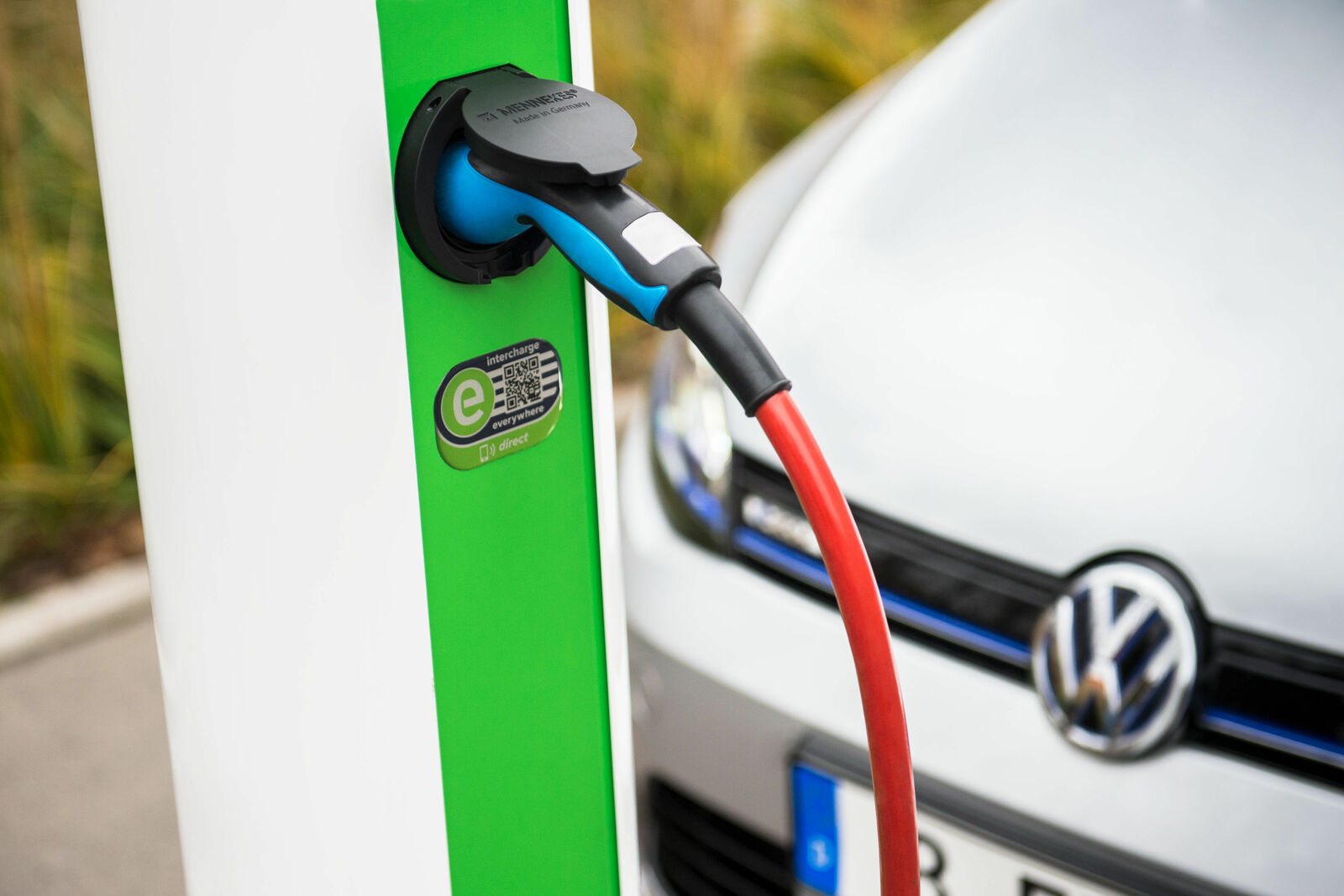Volkswagen Group invests in Hubject, the leading eRoaming platform for Europe-wide charging of electric vehicles