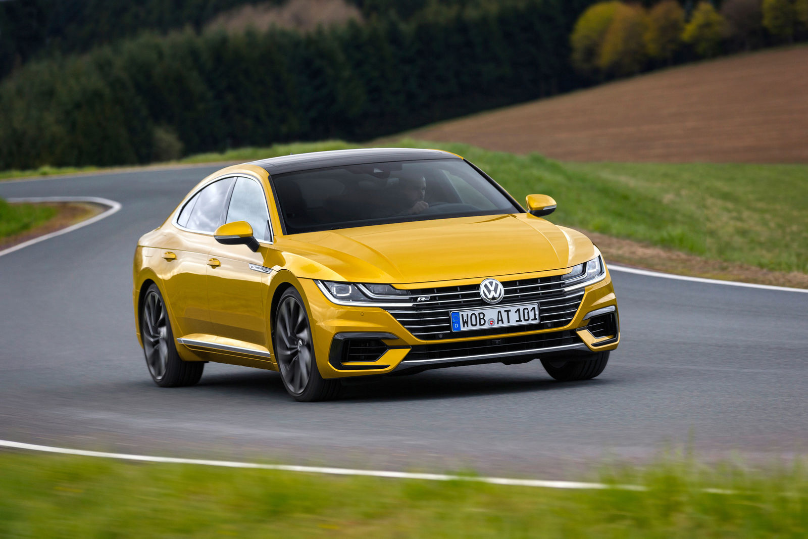 Story: The assistance systems of the new Arteon - Interactive technologies look ahead for safety