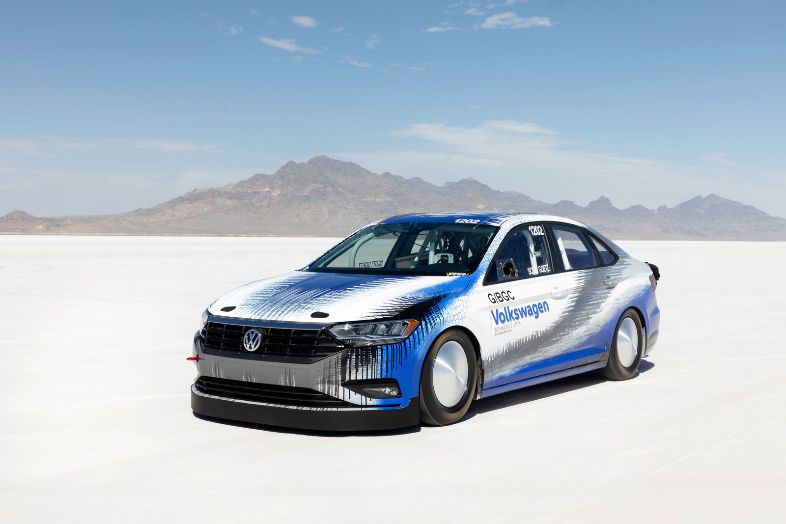 Modified Jetta breaks the speed record in its class in the USA with 338 km/h