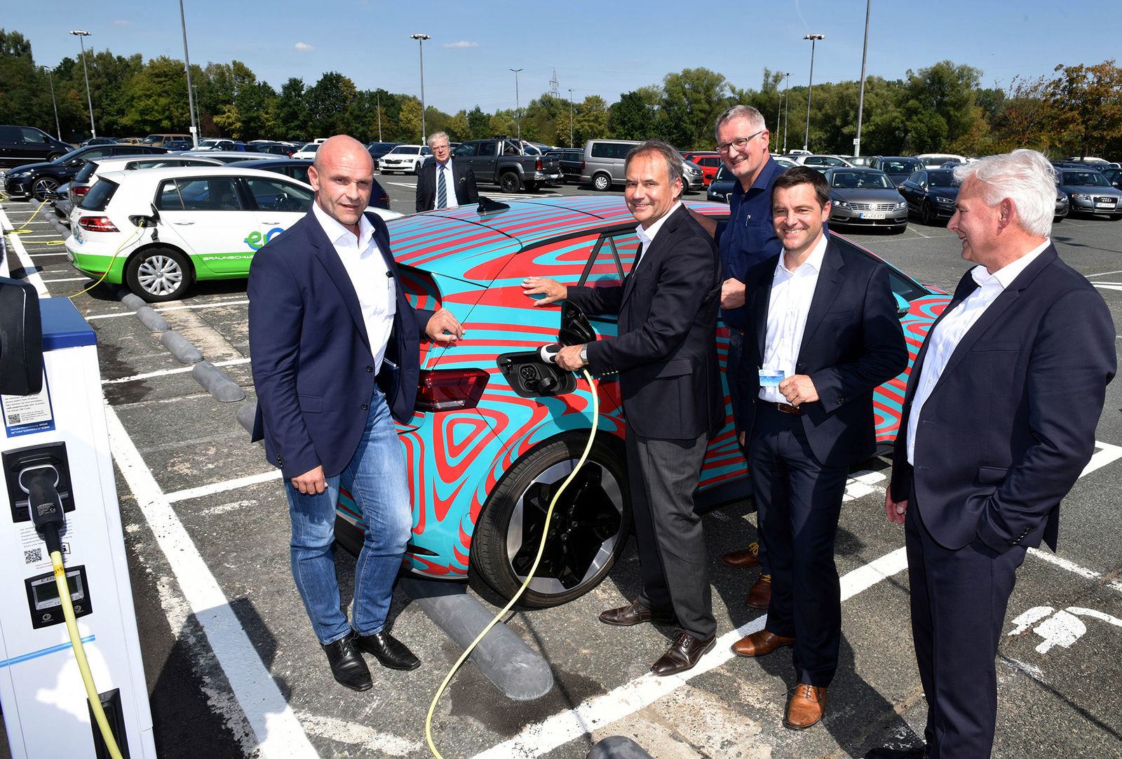 Expansion of electric charging stations at Volkswagen’s German sites begins