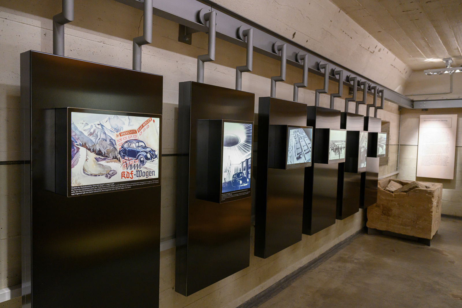 20 Jahre Erinnerungsstätte: Dauerausstellung klärt über die Frühgeschichte von Volkswagen und NS-Zwangsarbeit auf