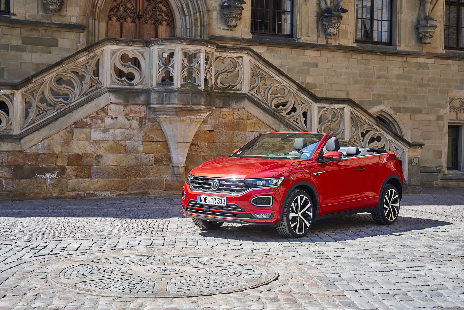 Story: "New signing from Osnabrück – the T-Roc Cabriolet"
