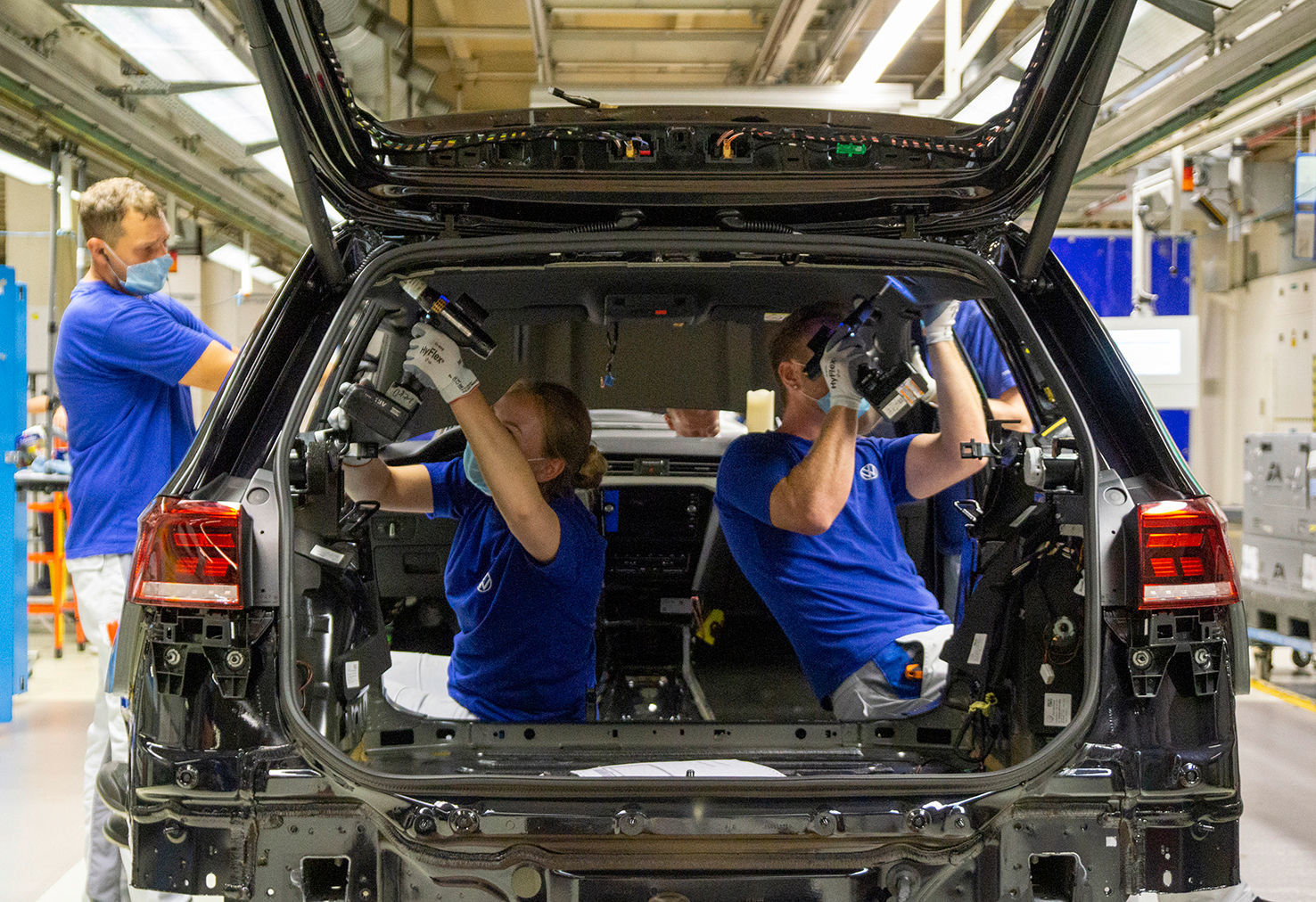 Umbau im Sommer: Volkswagen Emden setzt Transformation im Werksurlaub zügig fort