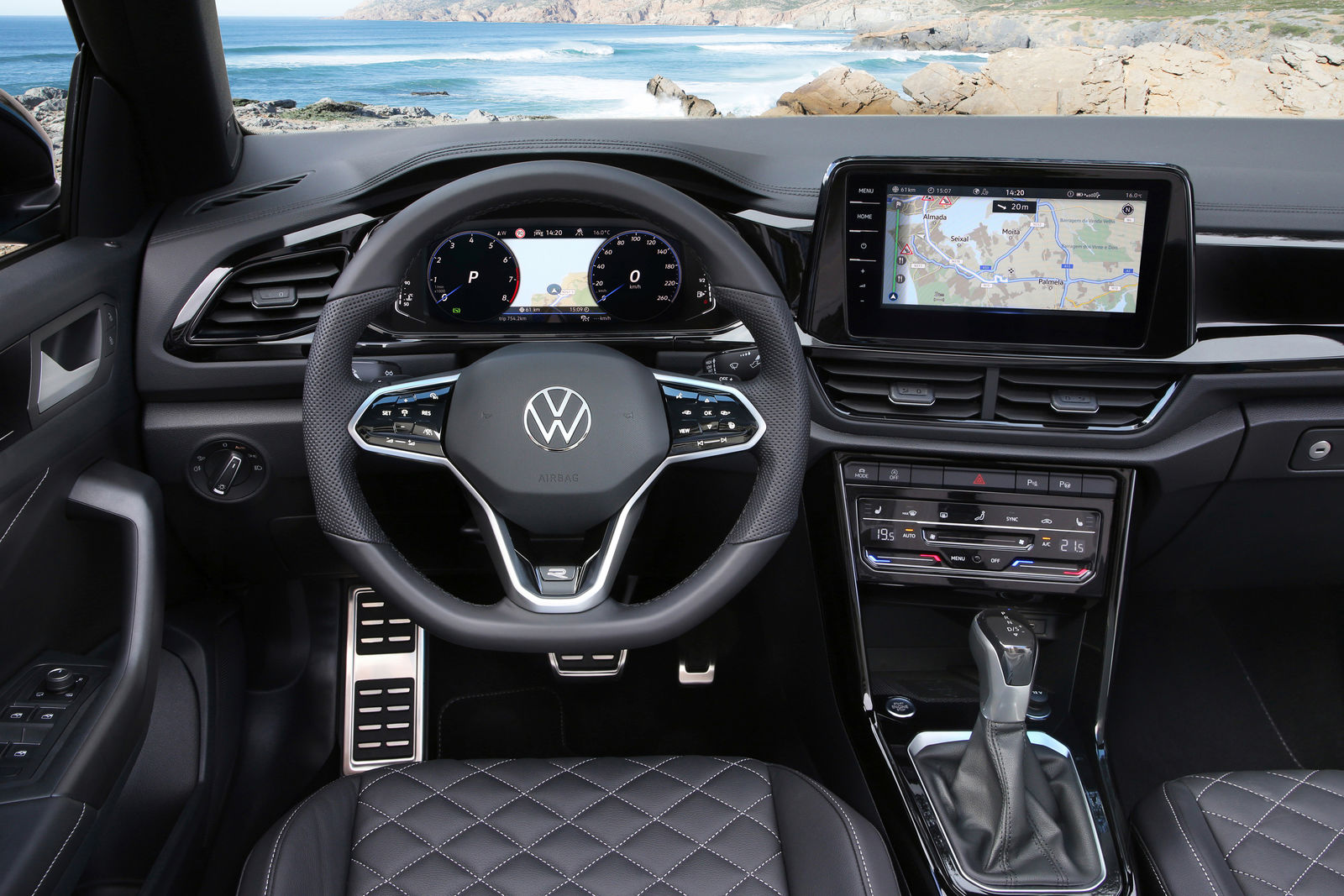 The new Volkswagen T-Roc Cabriolet